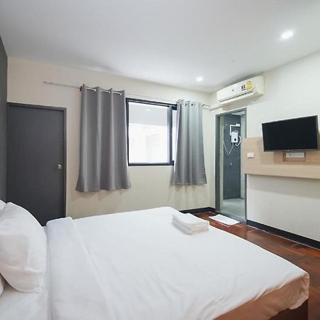 Go Inn Silom Bts St Louis V โกอินน์ สีลม 2 방콕 외부 사진