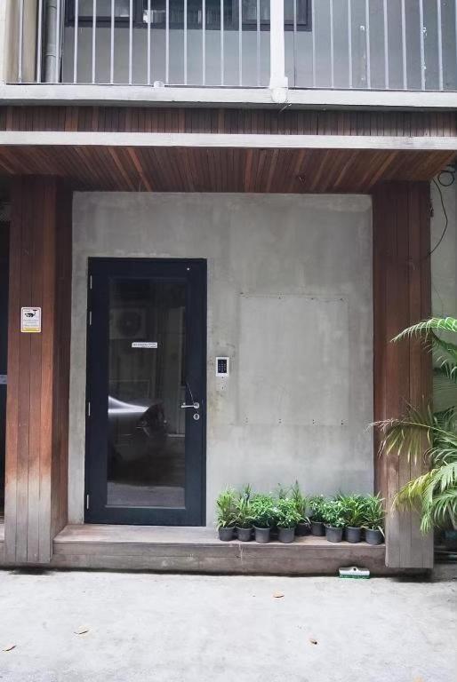 Go Inn Silom Bts St Louis V โกอินน์ สีลม 2 방콕 외부 사진